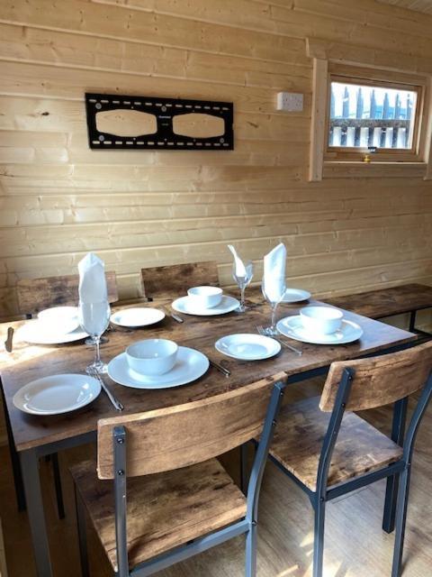 The Wooden Lodge No 1 At The Baltic Cains Brewery リヴァプール エクステリア 写真